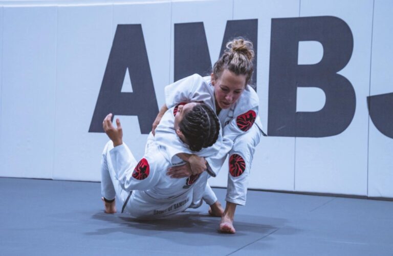 training bjj and self defense on class